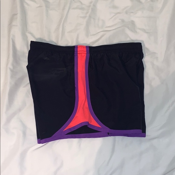 Nike DRI-FIT athletic shorts - Picture 4 of 5